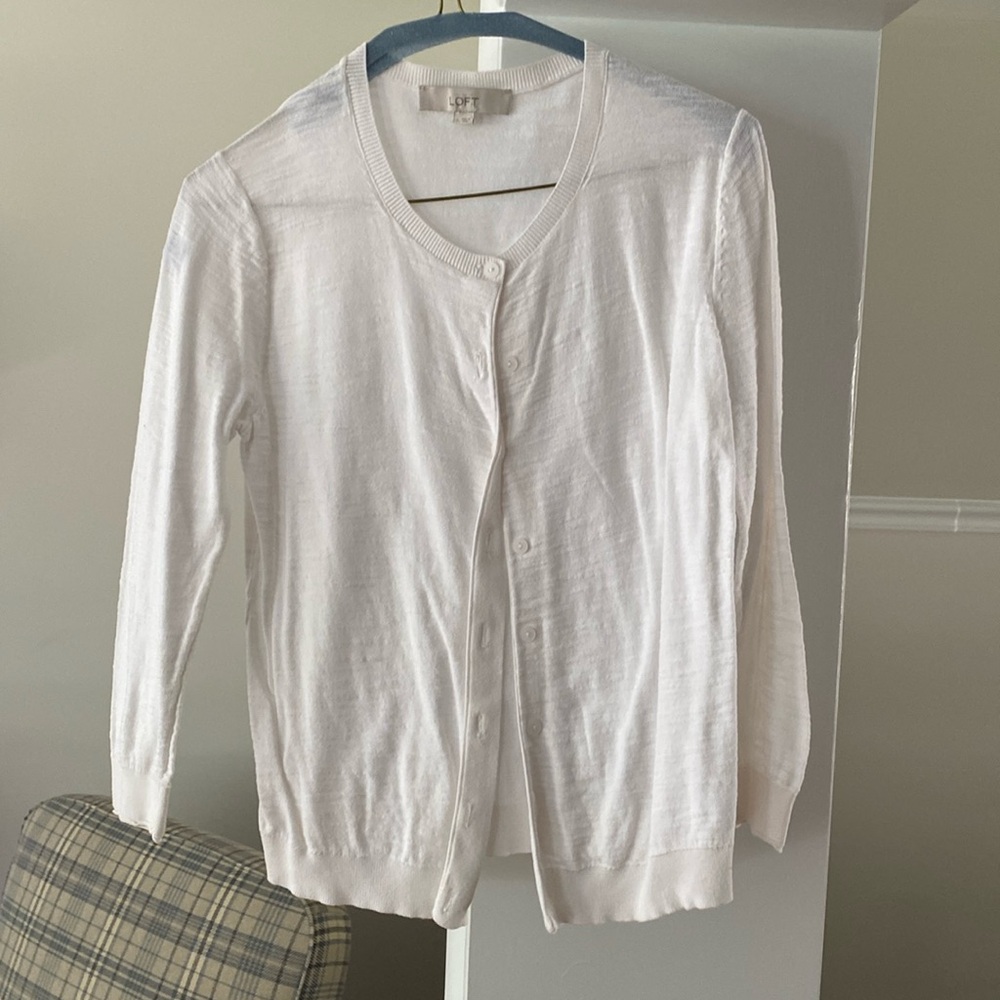 Ann Taylor Loft woman’s cardigan, white size large.